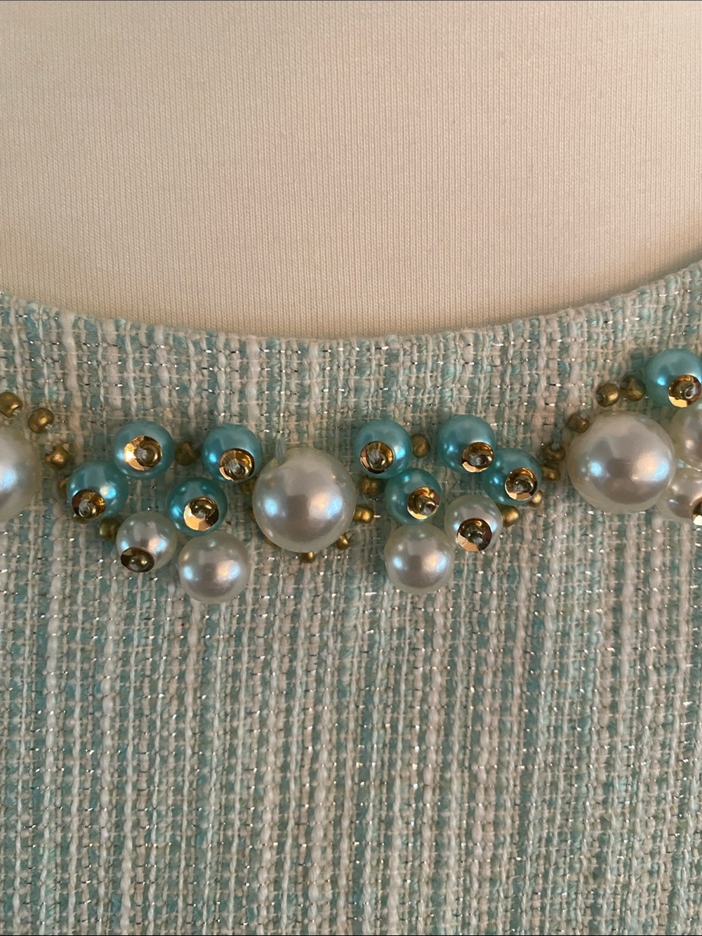 TAHARI size 6  PETITE mint green excellent condition - Picture 3 of 9